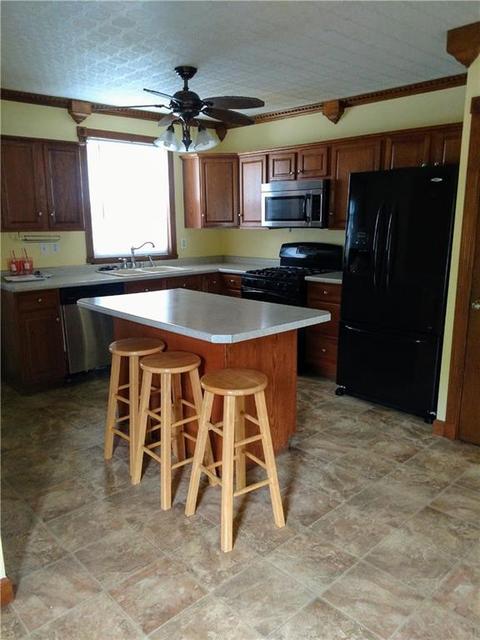 171 Carnation St, Woonsocket, RI 02895 photo 4
