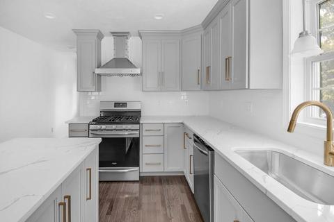 88 Prince St, Woonsocket, RI 02895 photo 5