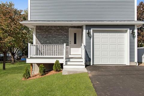 88 Prince St, Woonsocket, RI 02895 photo 2