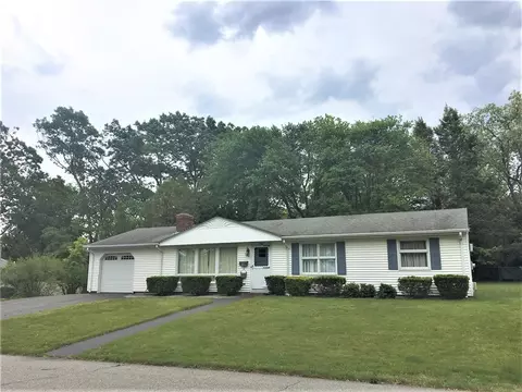 30 Duchess St, Warwick, RI 02886 photo 1