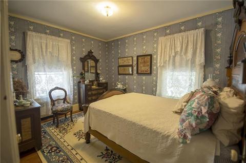351 Winter St, Woonsocket, RI 02895 photo 5