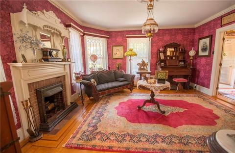 351 Winter St, Woonsocket, RI 02895 photo 3