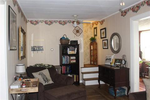14 Ruby St, Warwick, RI 02889 photo 4
