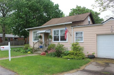 14 Ruby St, Warwick, RI 02889 photo 1
