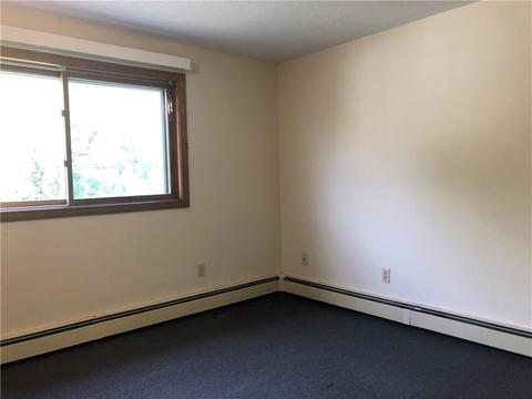 61 Watson St, Woonsocket, RI 02895 photo 5