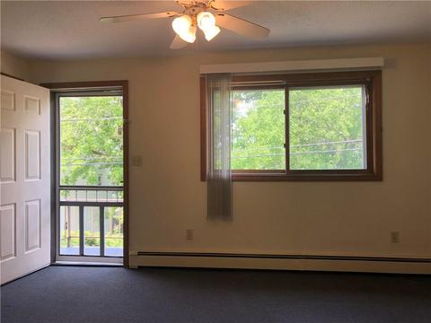 61 Watson St, Woonsocket, RI 02895 photo 4
