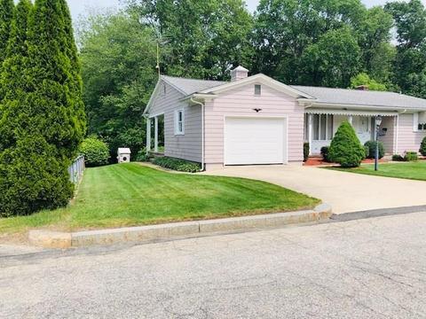 32 Rose Ave, Woonsocket, RI 02895 photo 2