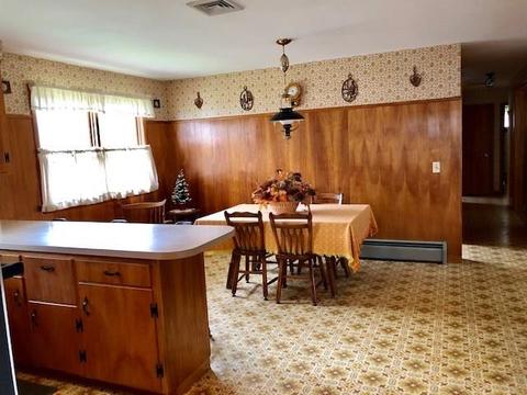 32 Rose Ave, Woonsocket, RI 02895 photo 5