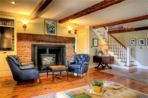 3921 Main Rd, Tiverton, RI 02878 photo 6
