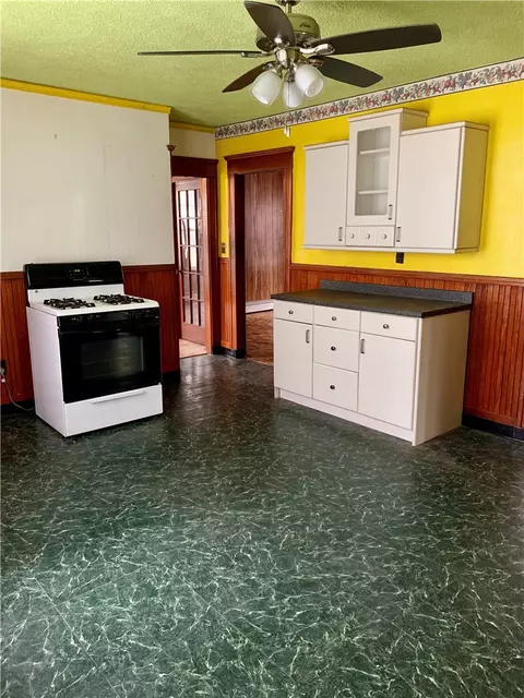 243 Burnside Ave, Woonsocket, RI 02895 photo 14