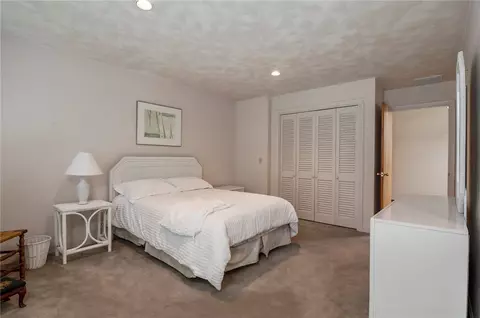 39 Dees Cir, Warwick, RI 02889 photo 31