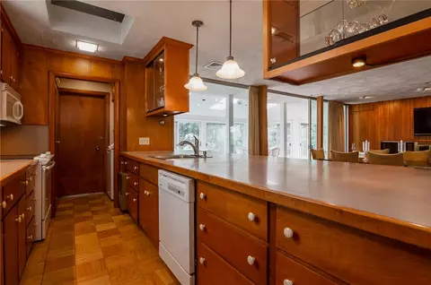 39 Dees Cir, Warwick, RI 02889 photo 16