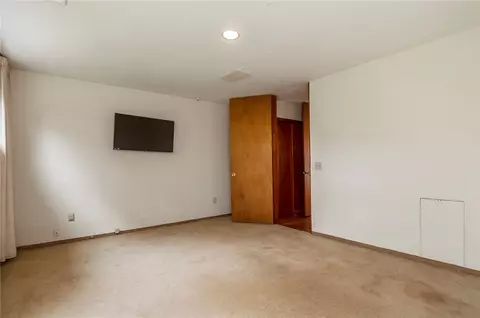39 Dees Cir, Warwick, RI 02889 photo 21