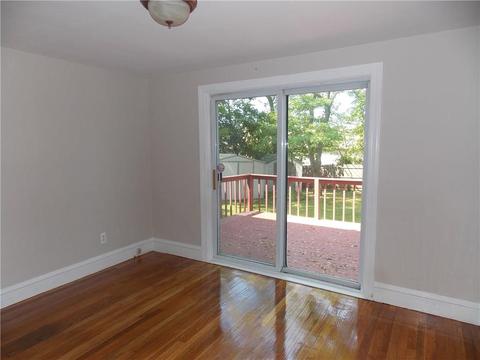 17 Macarthur Dr, Warwick, RI 02889 photo 12