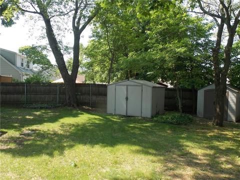 17 Macarthur Dr, Warwick, RI 02889 photo 5