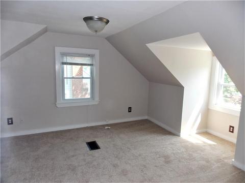 17 Macarthur Dr, Warwick, RI 02889 photo 15