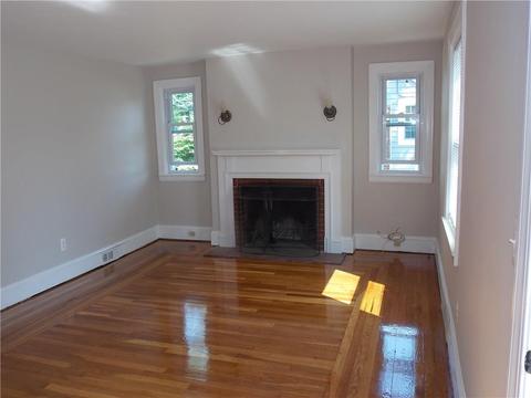 17 Macarthur Dr, Warwick, RI 02889 photo 7