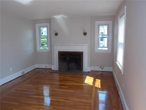 17 Macarthur Dr, Warwick, RI 02889 photo 6