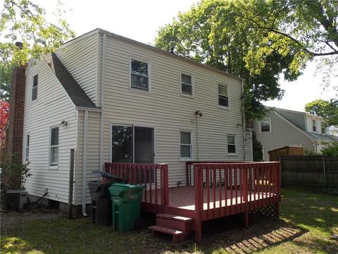 17 Macarthur Dr, Warwick, RI 02889 photo 4