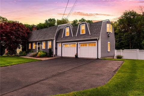 283 Ray Ave, Woonsocket, RI 02895 photo 2