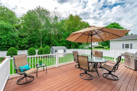 283 Ray Ave, Woonsocket, RI 02895 photo 9