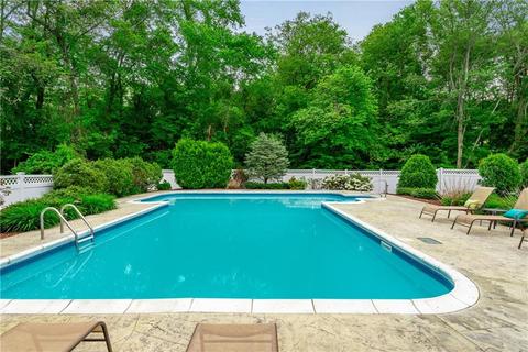 283 Ray Ave, Woonsocket, RI 02895 photo 8