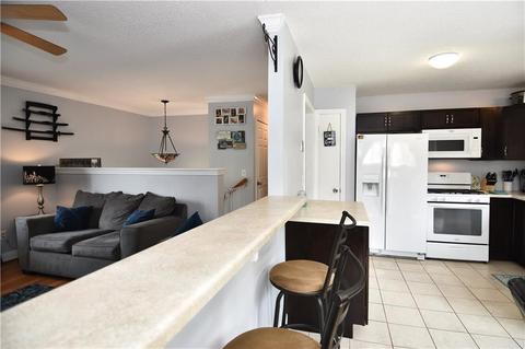 20 Saundra Dr, Westerly, RI 02891 photo 3