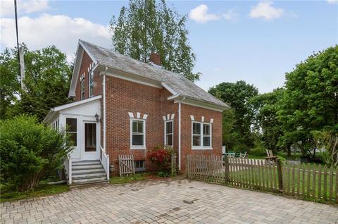 10 Lowe Ave, Warwick, RI 02889 photo 4