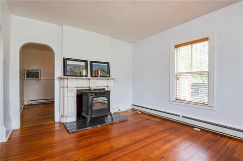 10 Lowe Ave, Warwick, RI 02889 photo 9