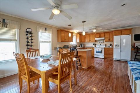 121 Eagle Dr, Hope, RI 02831 photo 3