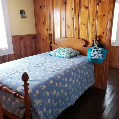 7 Benson Ave, Westerly, RI 02891 photo 6
