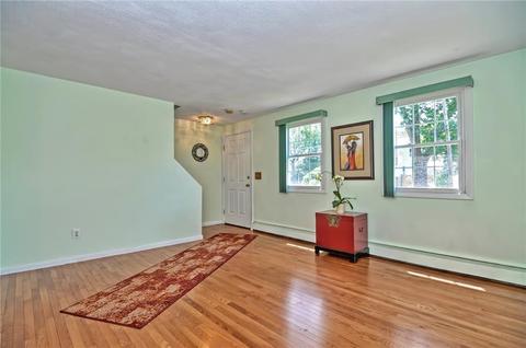 85 Glendale Ave, Warwick, RI 02889 photo 3