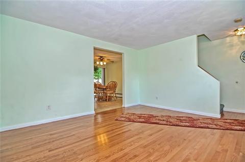 85 Glendale Ave, Warwick, RI 02889 photo 5