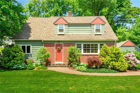 131 Winter St, Woonsocket, RI 02895 photo 1