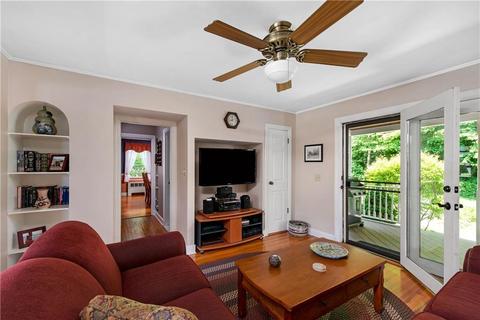 131 Winter St, Woonsocket, RI 02895 photo 14
