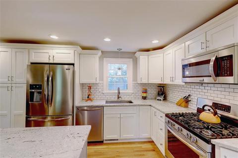 10 Circle Dr, East Providence, RI 02915 photo 11