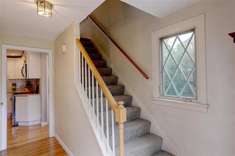 10 Circle Dr, East Providence, RI 02915 photo 18