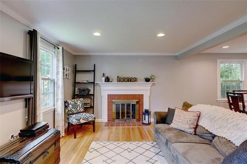 10 Circle Dr, East Providence, RI 02915 photo 13