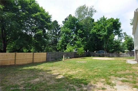 47 Madeleine Ave, Woonsocket, RI 02895 photo 25