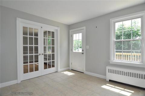 47 Madeleine Ave, Woonsocket, RI 02895 photo 6