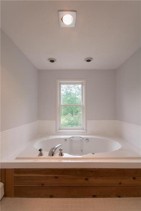 46 E Killingly Rd, Foster, RI 02825 photo 23
