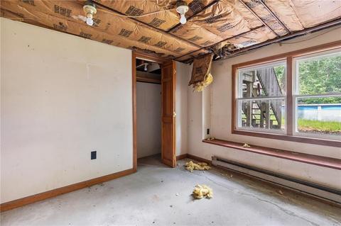 42 Bugbee Ave, Warwick, RI 02889 photo 23