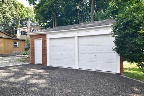 73 Melbourn Rd, Warwick, RI 02886 photo 2