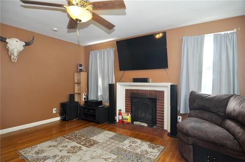 9 Bart Dr, Riverside, RI 02915 photo 6