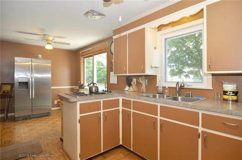 9 Bart Dr, Riverside, RI 02915 photo 11