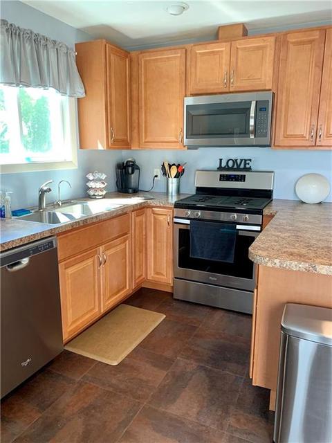103 Kenwood St, Woonsocket, RI 02895 photo 6