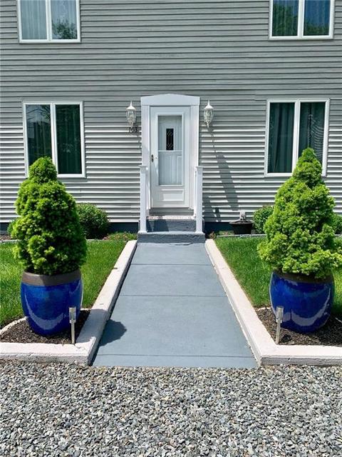 103 Kenwood St, Woonsocket, RI 02895 photo 2