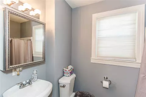 235 Killingly St, Providence, RI 02909 photo 12