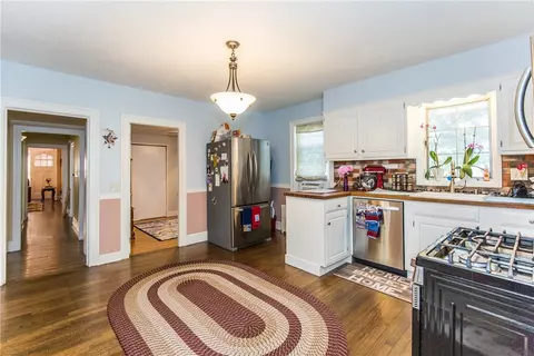 235 Killingly St, Providence, RI 02909 photo 5