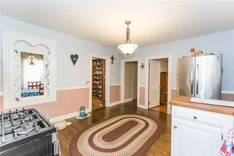 235 Killingly St, Providence, RI 02909 photo 6